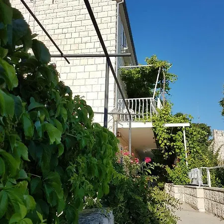 Apartman Danica *
