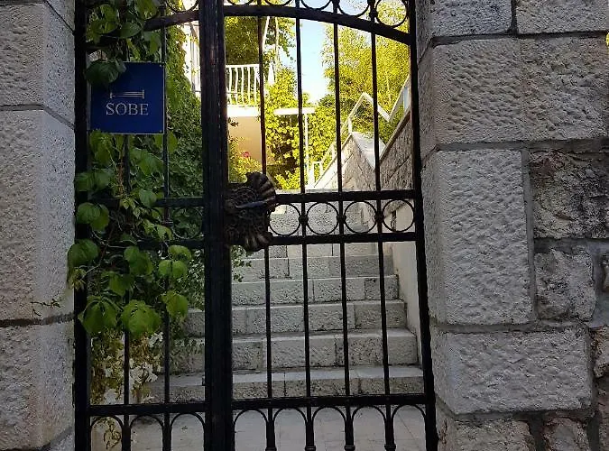 Danica Διαμέρισμα Χβαρ